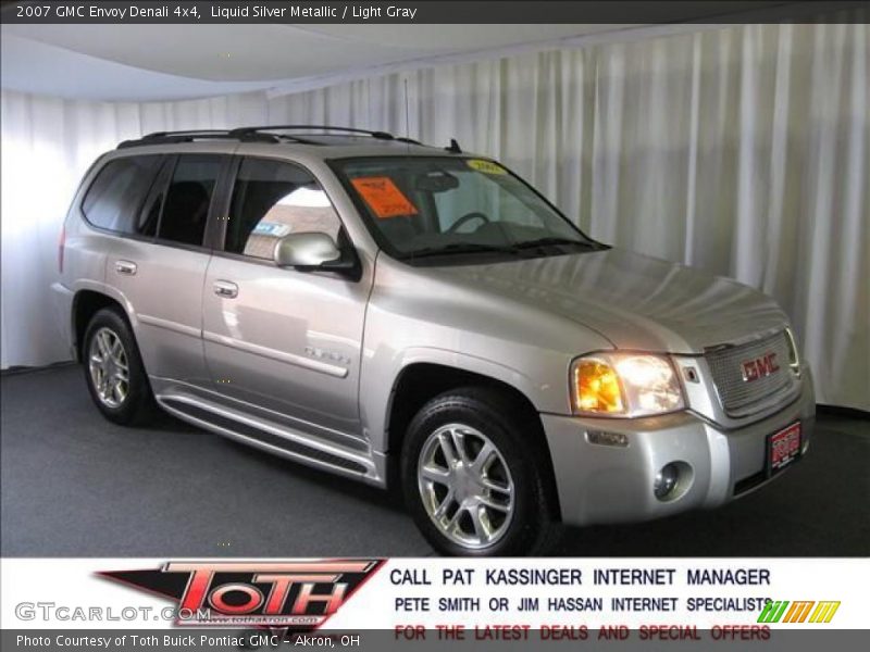 Liquid Silver Metallic / Light Gray 2007 GMC Envoy Denali 4x4
