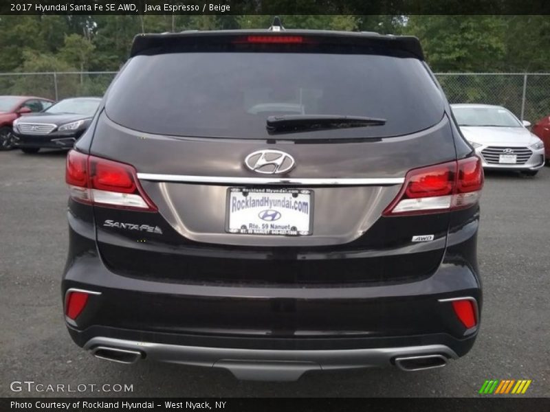 Java Espresso / Beige 2017 Hyundai Santa Fe SE AWD