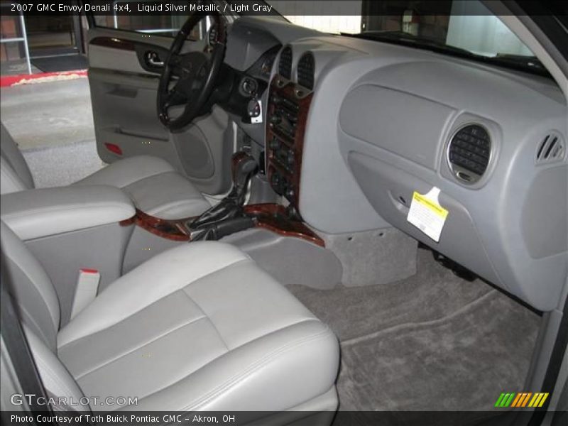 Liquid Silver Metallic / Light Gray 2007 GMC Envoy Denali 4x4