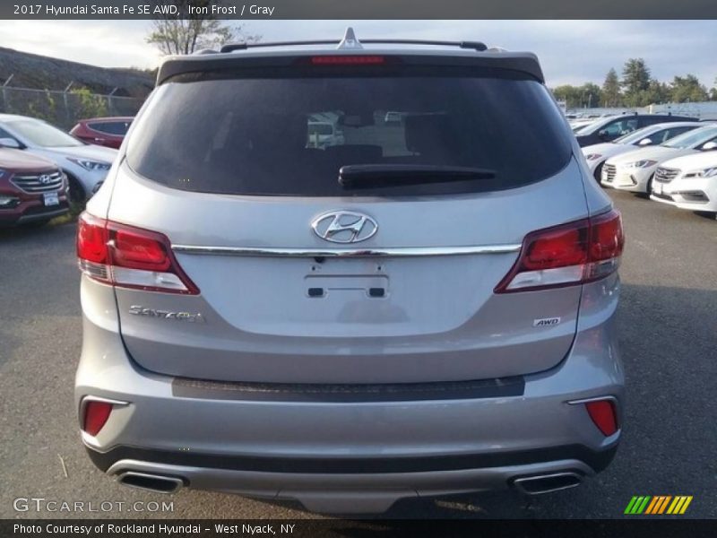 Iron Frost / Gray 2017 Hyundai Santa Fe SE AWD