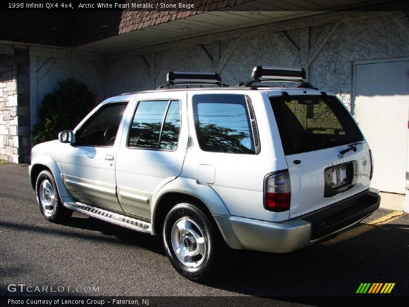 Arctic White Pearl Metallic / Stone Beige 1998 Infiniti QX4 4x4