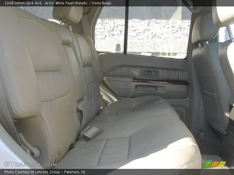 Arctic White Pearl Metallic / Stone Beige 1998 Infiniti QX4 4x4