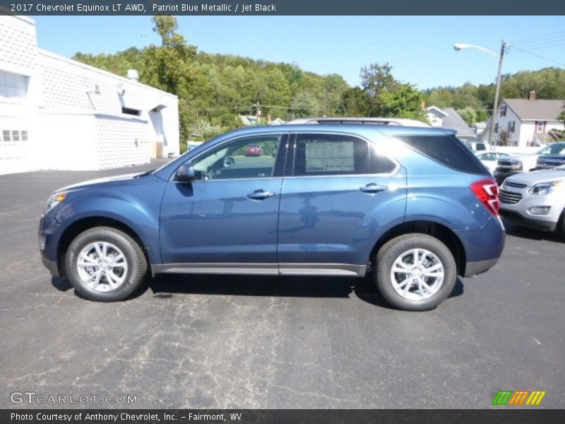 Patriot Blue Metallic / Jet Black 2017 Chevrolet Equinox LT AWD