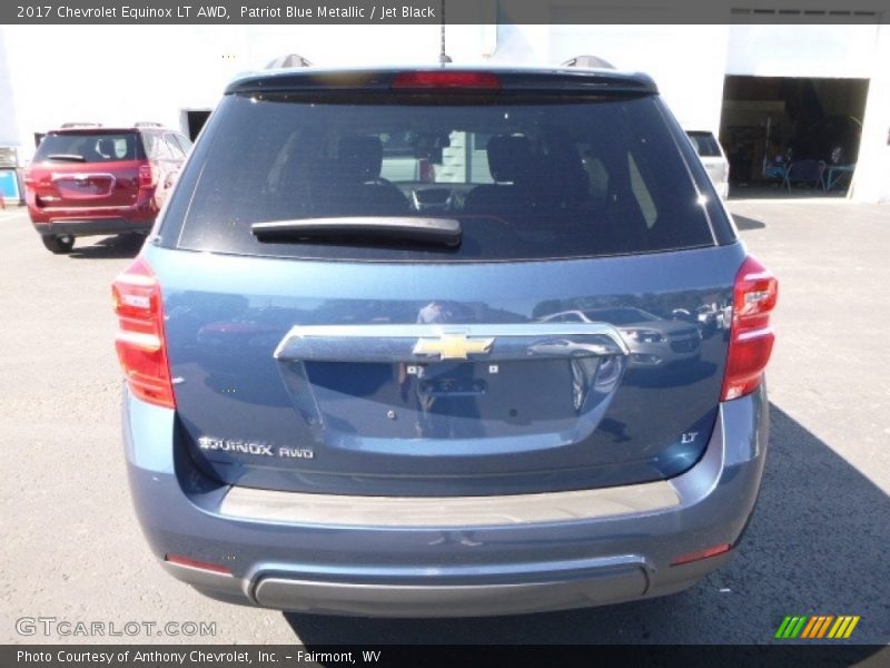 Patriot Blue Metallic / Jet Black 2017 Chevrolet Equinox LT AWD