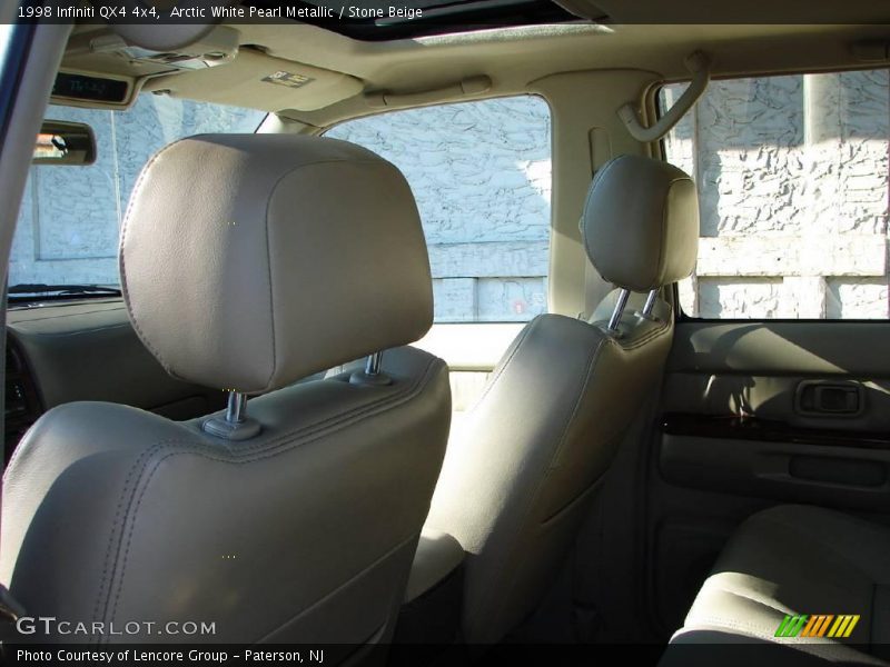 Arctic White Pearl Metallic / Stone Beige 1998 Infiniti QX4 4x4