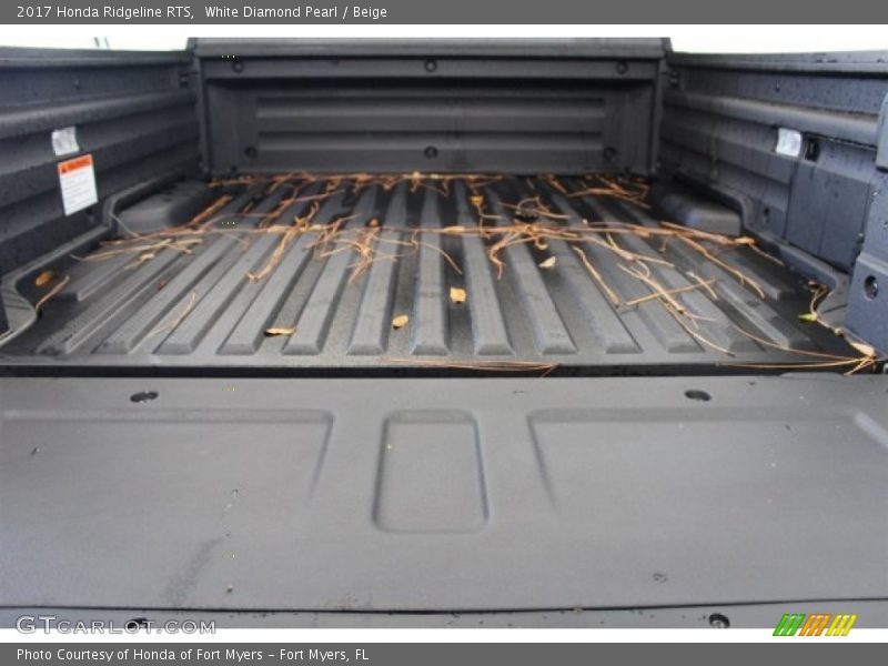 White Diamond Pearl / Beige 2017 Honda Ridgeline RTS