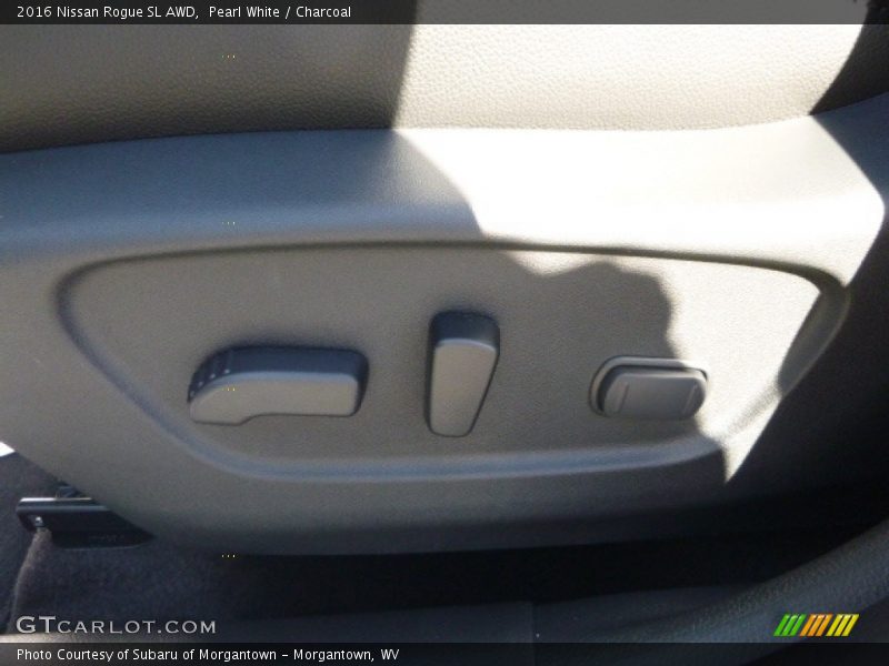 Pearl White / Charcoal 2016 Nissan Rogue SL AWD