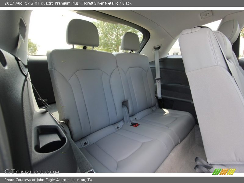 Rear Seat of 2017 Q7 3.0T quattro Premium Plus