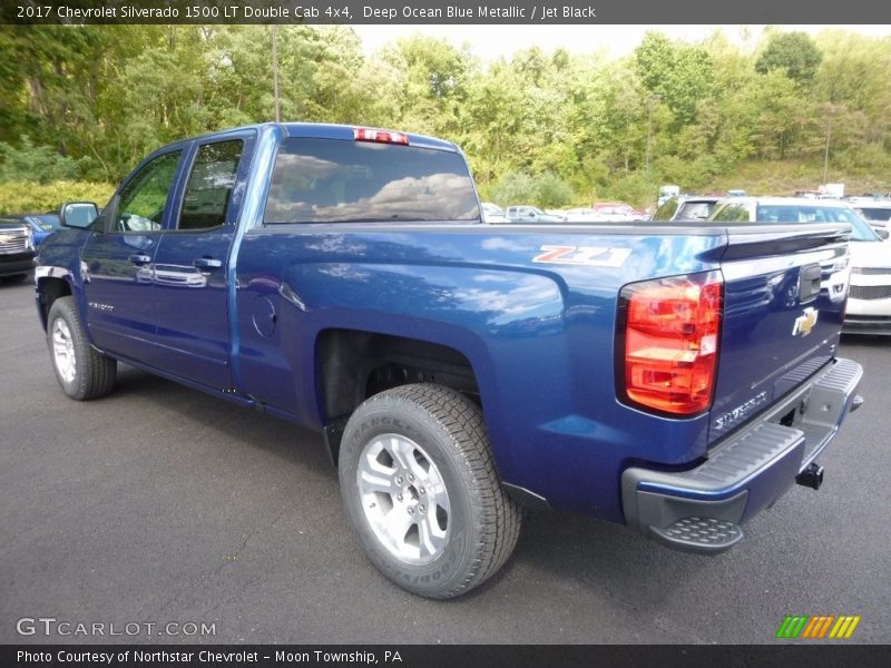 Deep Ocean Blue Metallic / Jet Black 2017 Chevrolet Silverado 1500 LT Double Cab 4x4