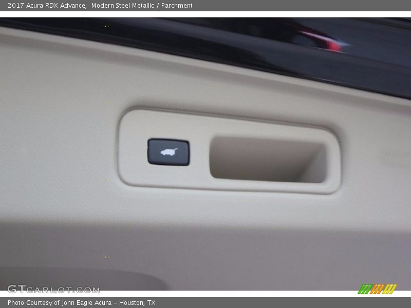 Modern Steel Metallic / Parchment 2017 Acura RDX Advance