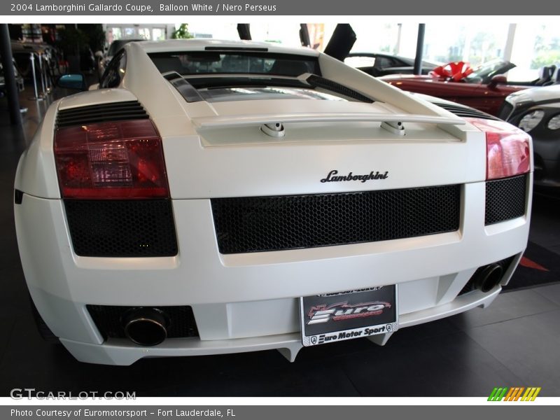 Balloon White / Nero Perseus 2004 Lamborghini Gallardo Coupe