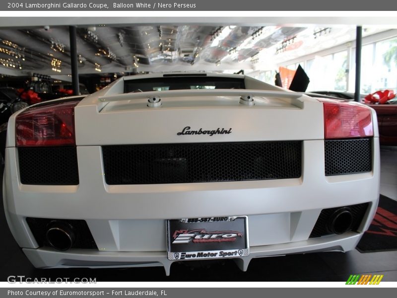 Balloon White / Nero Perseus 2004 Lamborghini Gallardo Coupe