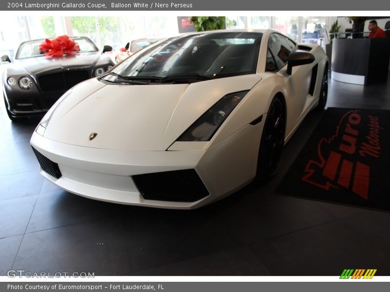 Balloon White / Nero Perseus 2004 Lamborghini Gallardo Coupe