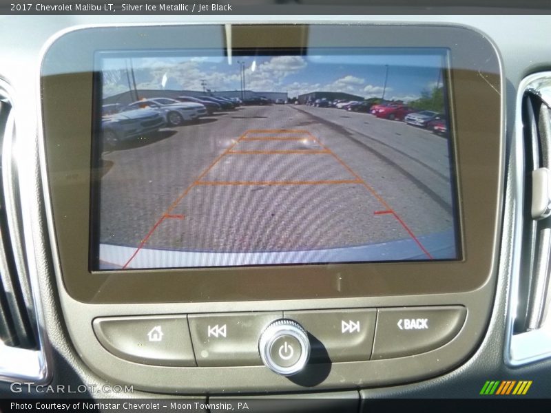 Silver Ice Metallic / Jet Black 2017 Chevrolet Malibu LT
