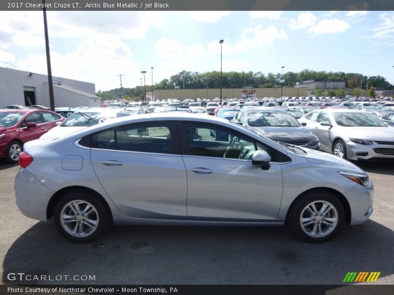 Arctic Blue Metallic / Jet Black 2017 Chevrolet Cruze LT