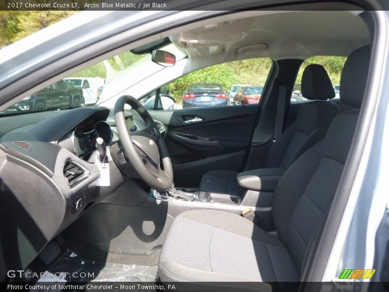 Arctic Blue Metallic / Jet Black 2017 Chevrolet Cruze LT