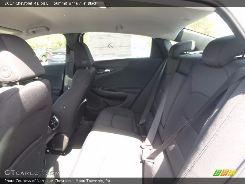 Summit White / Jet Black 2017 Chevrolet Malibu LT