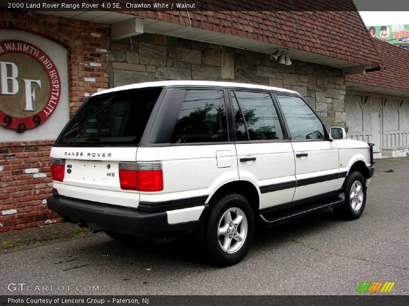 Chawton White / Walnut 2000 Land Rover Range Rover 4.0 SE