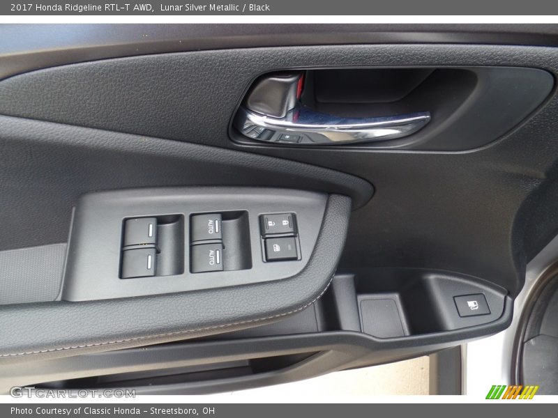 Lunar Silver Metallic / Black 2017 Honda Ridgeline RTL-T AWD