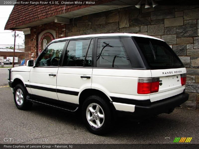 Chawton White / Walnut 2000 Land Rover Range Rover 4.0 SE