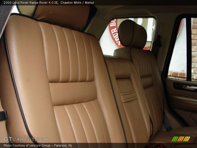 Chawton White / Walnut 2000 Land Rover Range Rover 4.0 SE