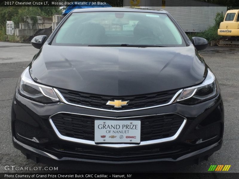 Mosaic Black Metallic / Jet Black 2017 Chevrolet Cruze LT