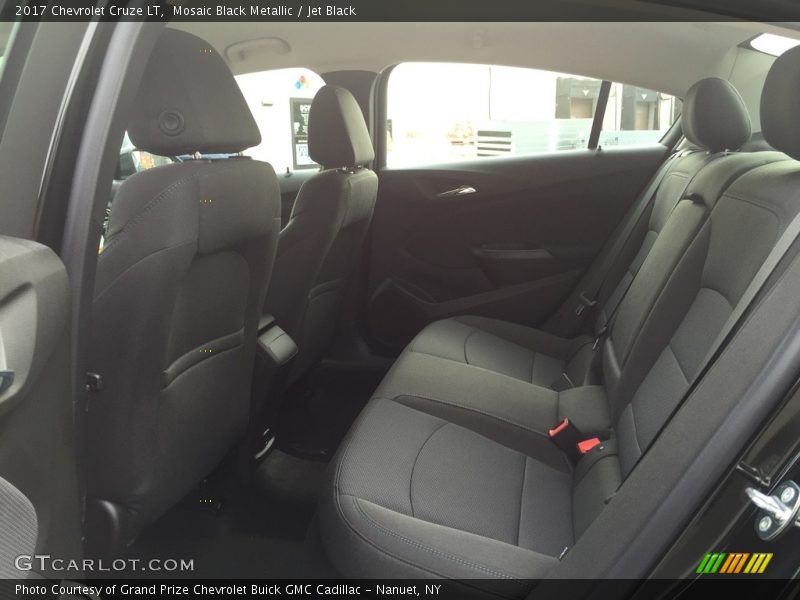 Mosaic Black Metallic / Jet Black 2017 Chevrolet Cruze LT