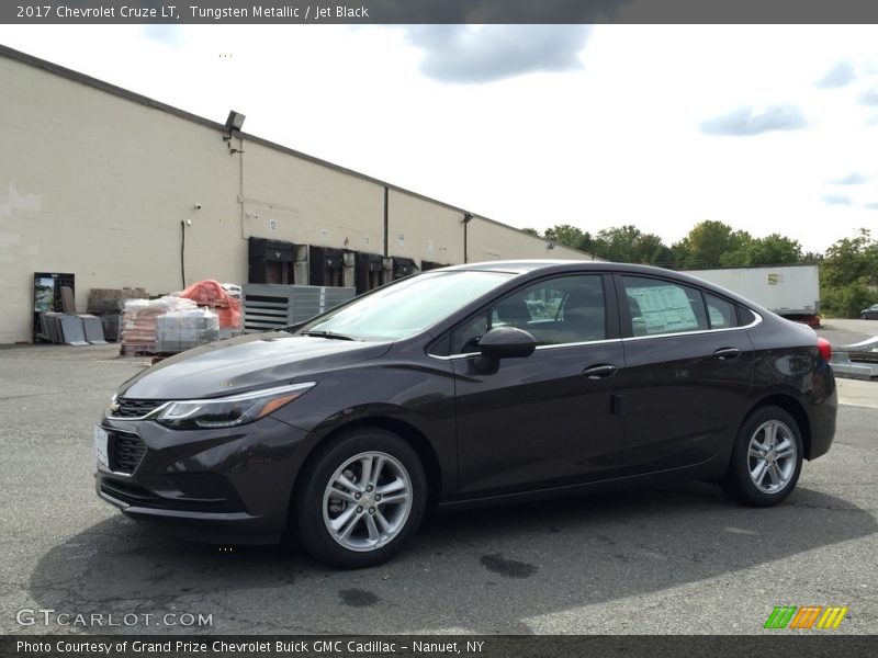 Tungsten Metallic / Jet Black 2017 Chevrolet Cruze LT