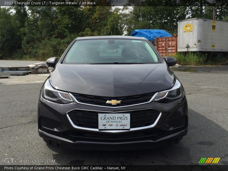 Tungsten Metallic / Jet Black 2017 Chevrolet Cruze LT