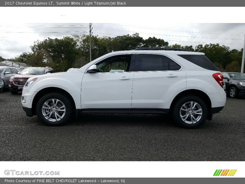Summit White / Light Titanium/Jet Black 2017 Chevrolet Equinox LT