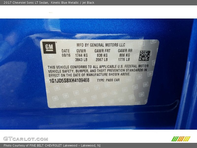 Kinetic Blue Metallic / Jet Black 2017 Chevrolet Sonic LT Sedan