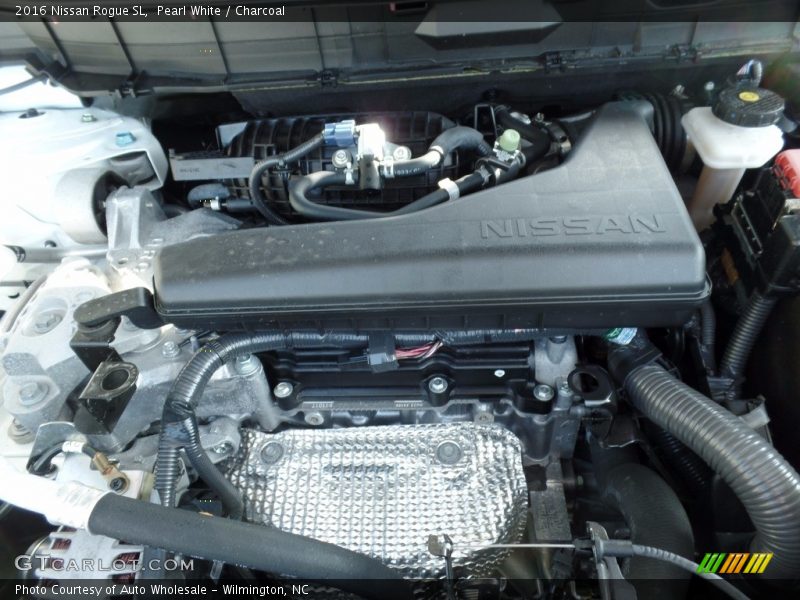 Pearl White / Charcoal 2016 Nissan Rogue SL