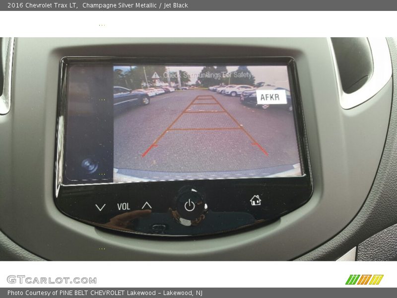 Champagne Silver Metallic / Jet Black 2016 Chevrolet Trax LT