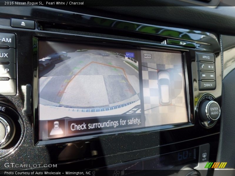 Pearl White / Charcoal 2016 Nissan Rogue SL