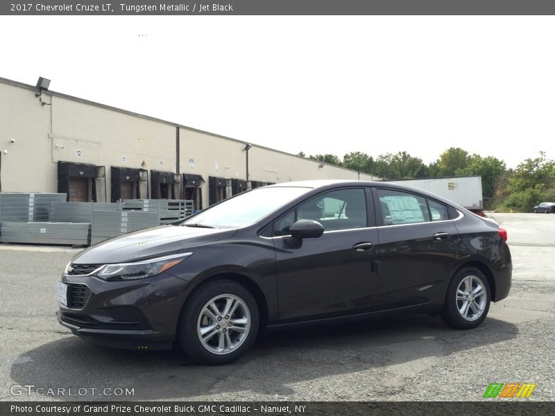 Tungsten Metallic / Jet Black 2017 Chevrolet Cruze LT