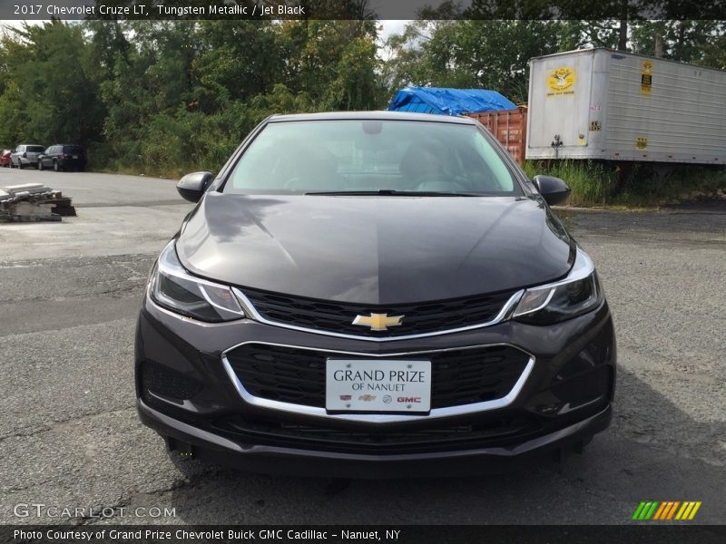 Tungsten Metallic / Jet Black 2017 Chevrolet Cruze LT