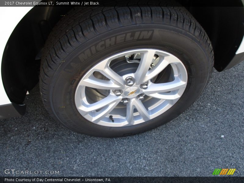 Summit White / Jet Black 2017 Chevrolet Equinox LT