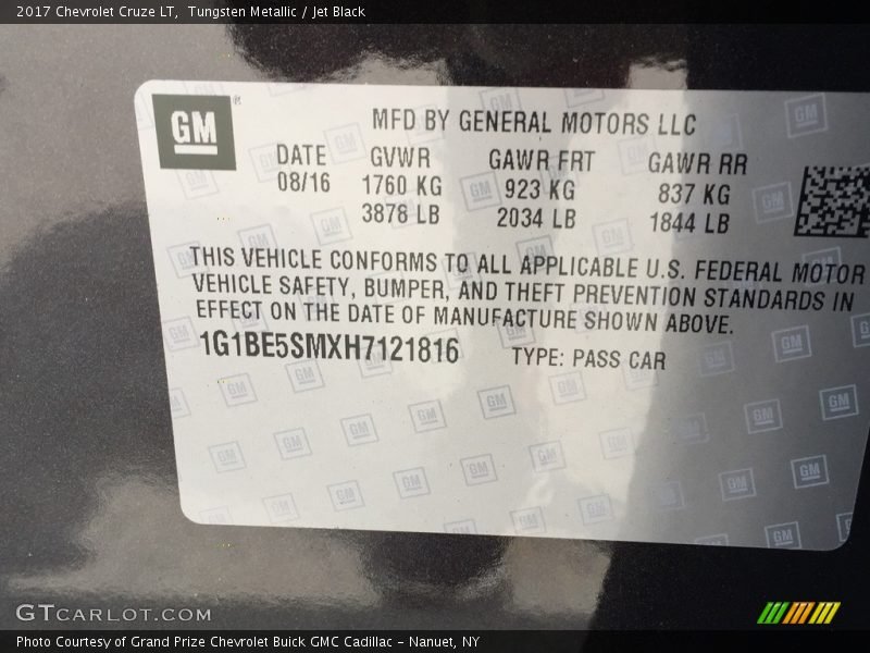 Tungsten Metallic / Jet Black 2017 Chevrolet Cruze LT