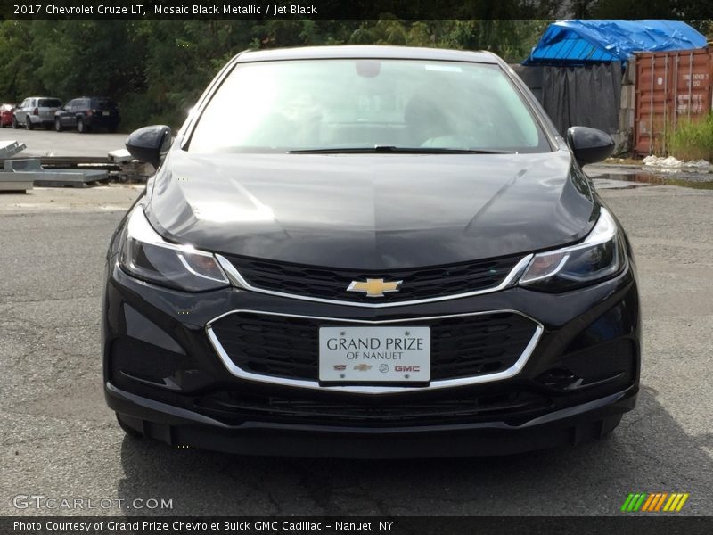 Mosaic Black Metallic / Jet Black 2017 Chevrolet Cruze LT