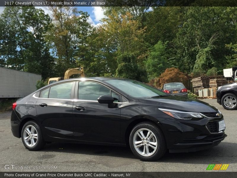 Mosaic Black Metallic / Jet Black 2017 Chevrolet Cruze LT