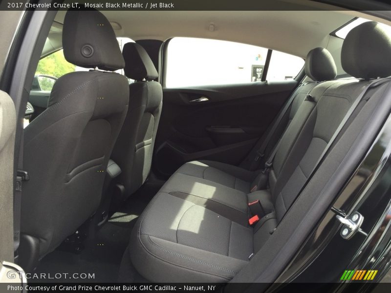 Mosaic Black Metallic / Jet Black 2017 Chevrolet Cruze LT