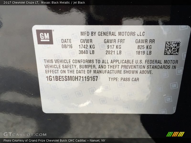 Mosaic Black Metallic / Jet Black 2017 Chevrolet Cruze LT