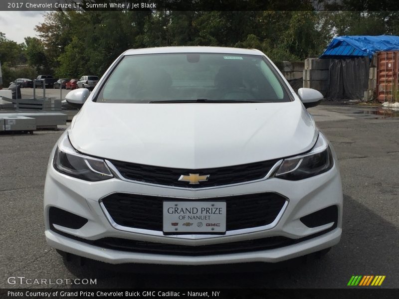 Summit White / Jet Black 2017 Chevrolet Cruze LT