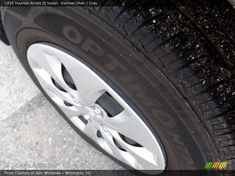 Ironman Silver / Gray 2016 Hyundai Accent SE Sedan