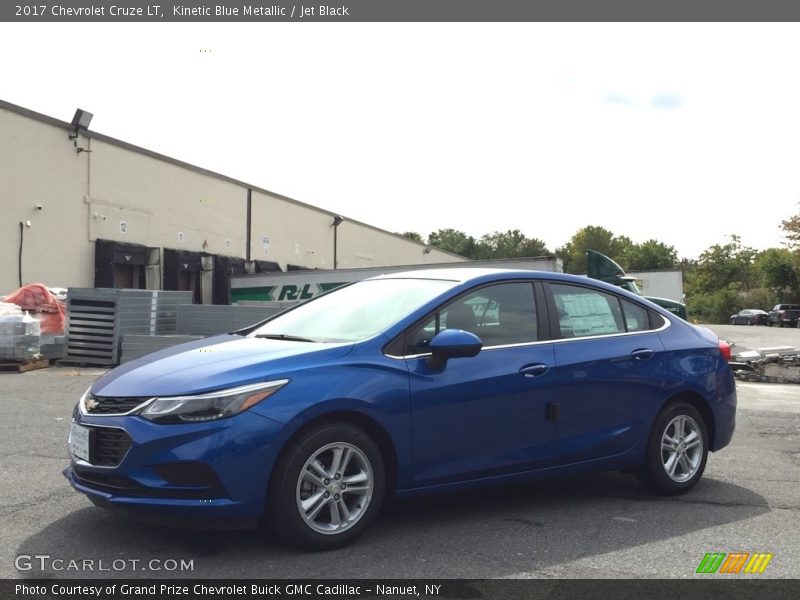 Kinetic Blue Metallic / Jet Black 2017 Chevrolet Cruze LT
