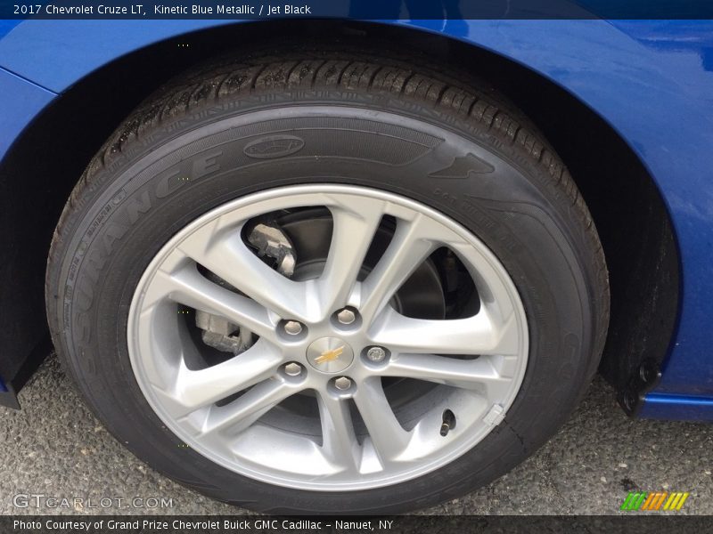 Kinetic Blue Metallic / Jet Black 2017 Chevrolet Cruze LT