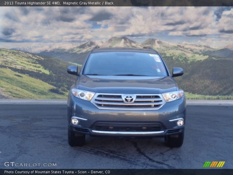 Magnetic Gray Metallic / Black 2013 Toyota Highlander SE 4WD
