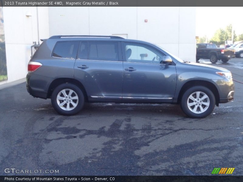 Magnetic Gray Metallic / Black 2013 Toyota Highlander SE 4WD