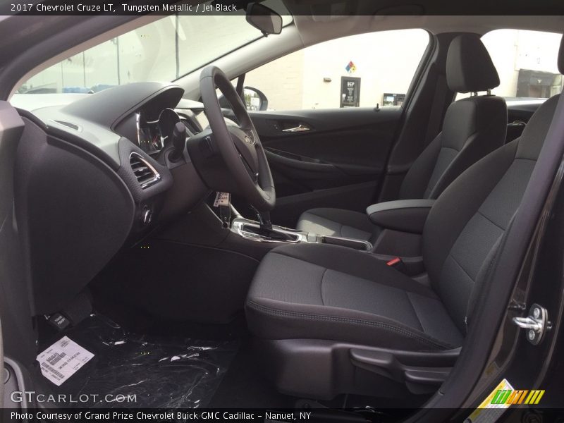 Tungsten Metallic / Jet Black 2017 Chevrolet Cruze LT