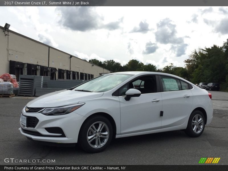 Summit White / Jet Black 2017 Chevrolet Cruze LT